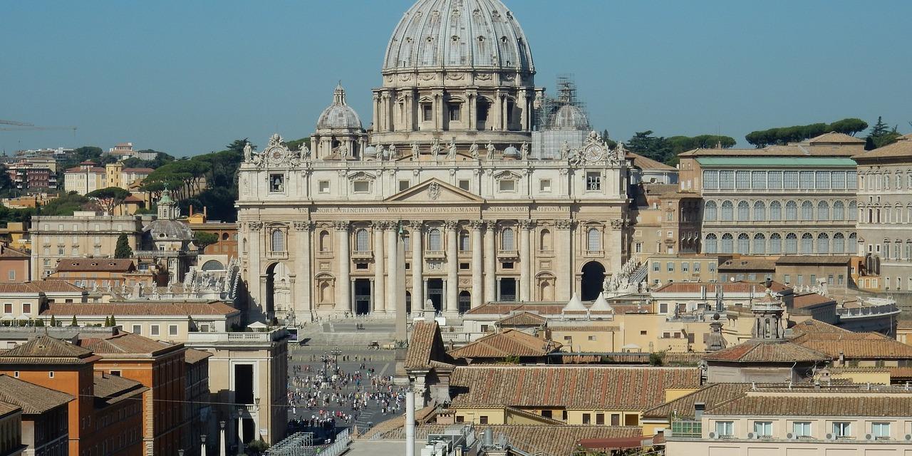 st-peters-basilica-2677061_1280